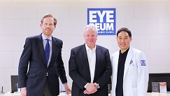 Executives from SCHWIND headqurter visited to EYEREUM EYE CLINIC